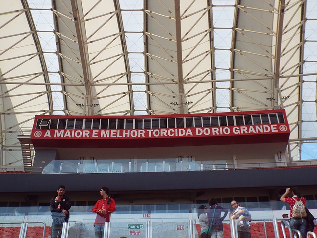 续在欧冠舞 续在欧冠舞